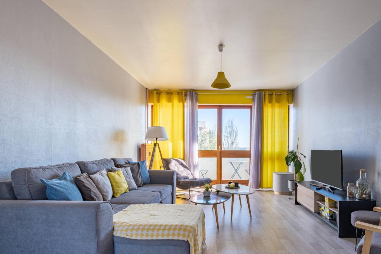 Appartement Spacieux Equipe Avec Wifi บัวร์ ภายนอก รูปภาพ