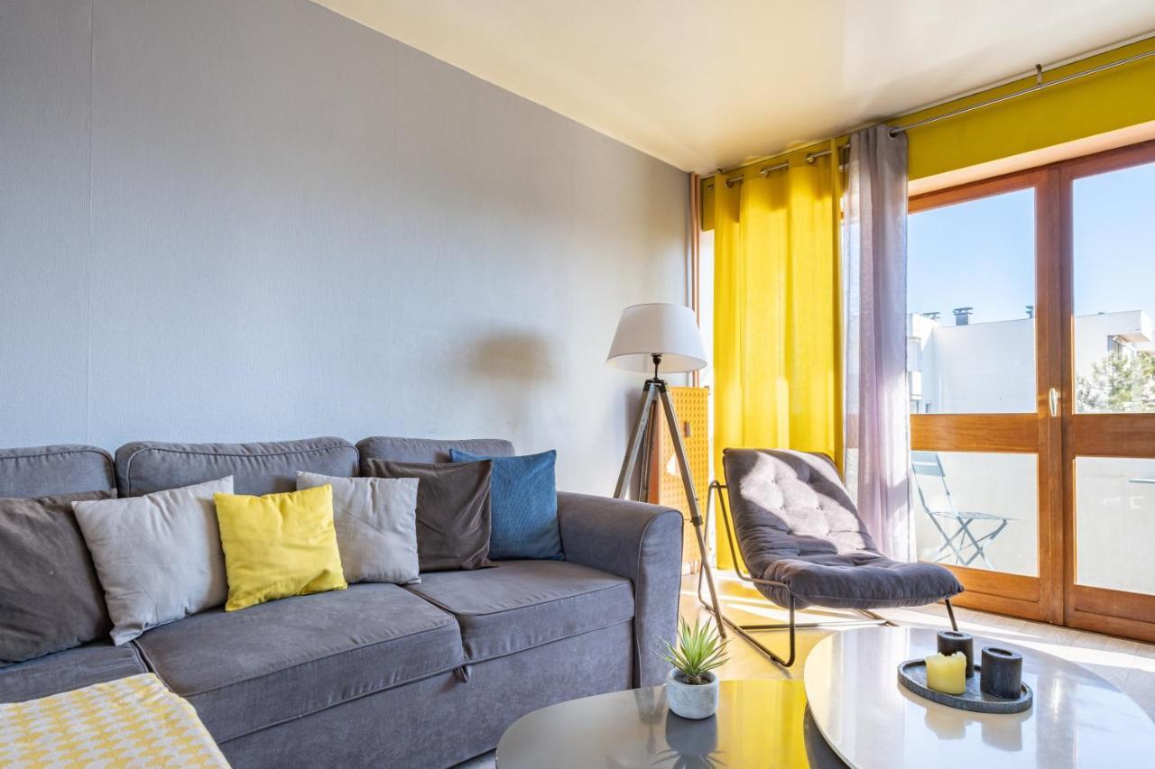 Appartement Spacieux Equipe Avec Wifi บัวร์ ภายนอก รูปภาพ
